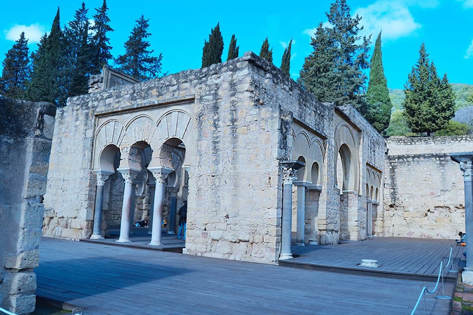La mejor visita guiada por Medina Azahara